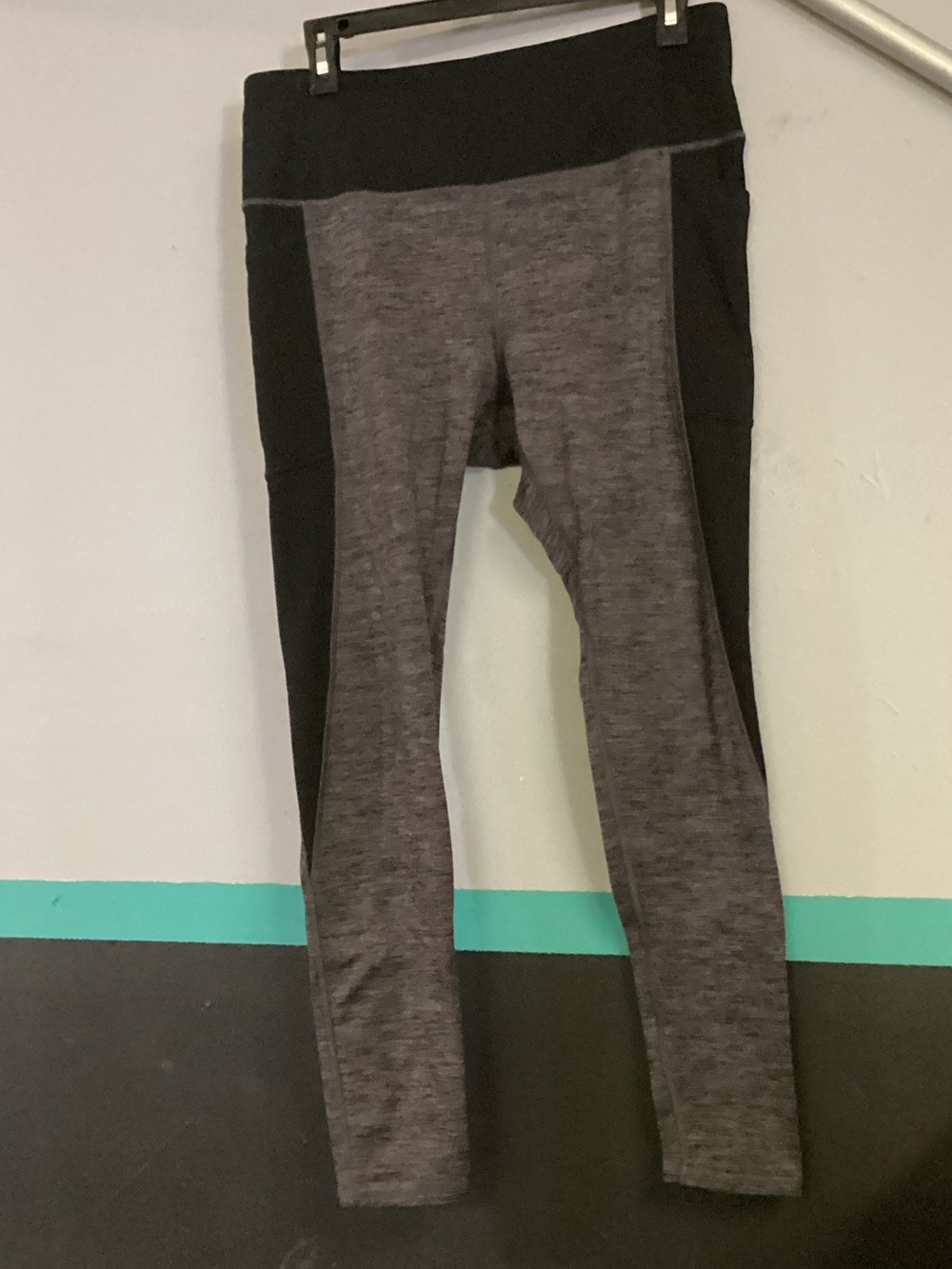 DSG Black and Heather Gray Women's Active Leggings